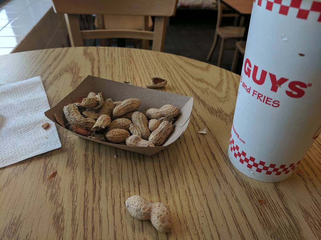 Five Guys | meal takeaway | 755 NW Gilman Blvd, Issaquah, WA 98027, USA | 4253923005 OR +1 425-392-3005