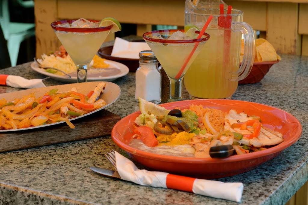 Red Hen Bar and Grill | restaurant | 4175 Solano Ave, Napa, CA 94558, USA | 7072558125 OR +1 707-255-8125