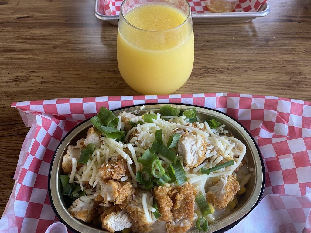 The Hot Chik | restaurant | 670 Lake Joy Rd Suite 400, Kathleen, GA 31047, USA | 4783135459 OR +1 478-313-5459