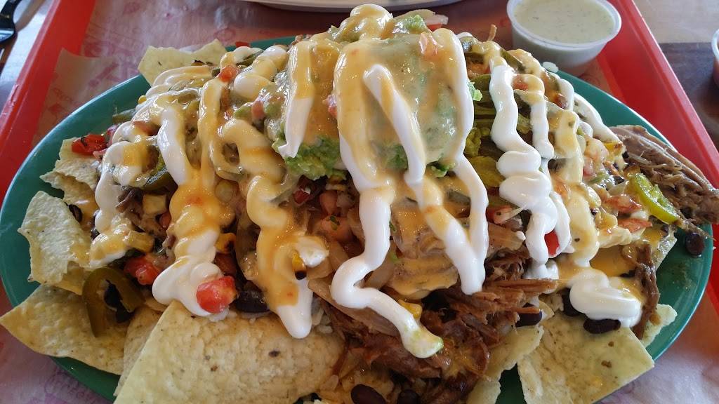 Izzos Illegal Burrito - Harvey | restaurant | 1901 Manhattan Blvd #101, Harvey, LA 70058, USA | 5045706077 OR +1 504-570-6077