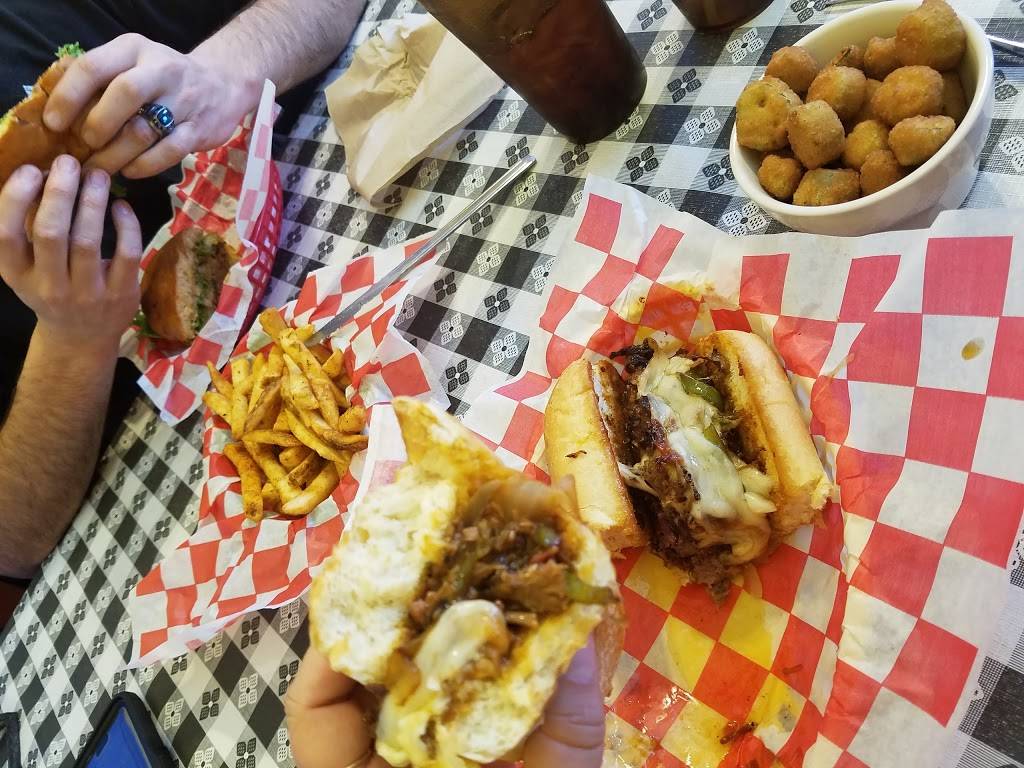 Brisket Burger | restaurant | 4005 I-35, Denton, TX 76207, USA | 9402186940 OR +1 940-218-6940