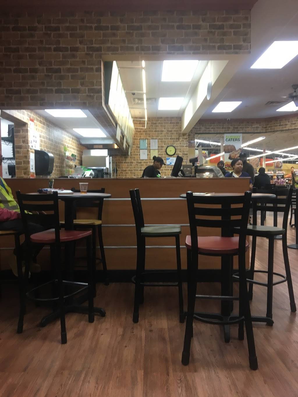 Subway | restaurant | 3002 S Memorial Pkwy, Huntsville, AL 35801, USA | 2564893737 OR +1 256-489-3737