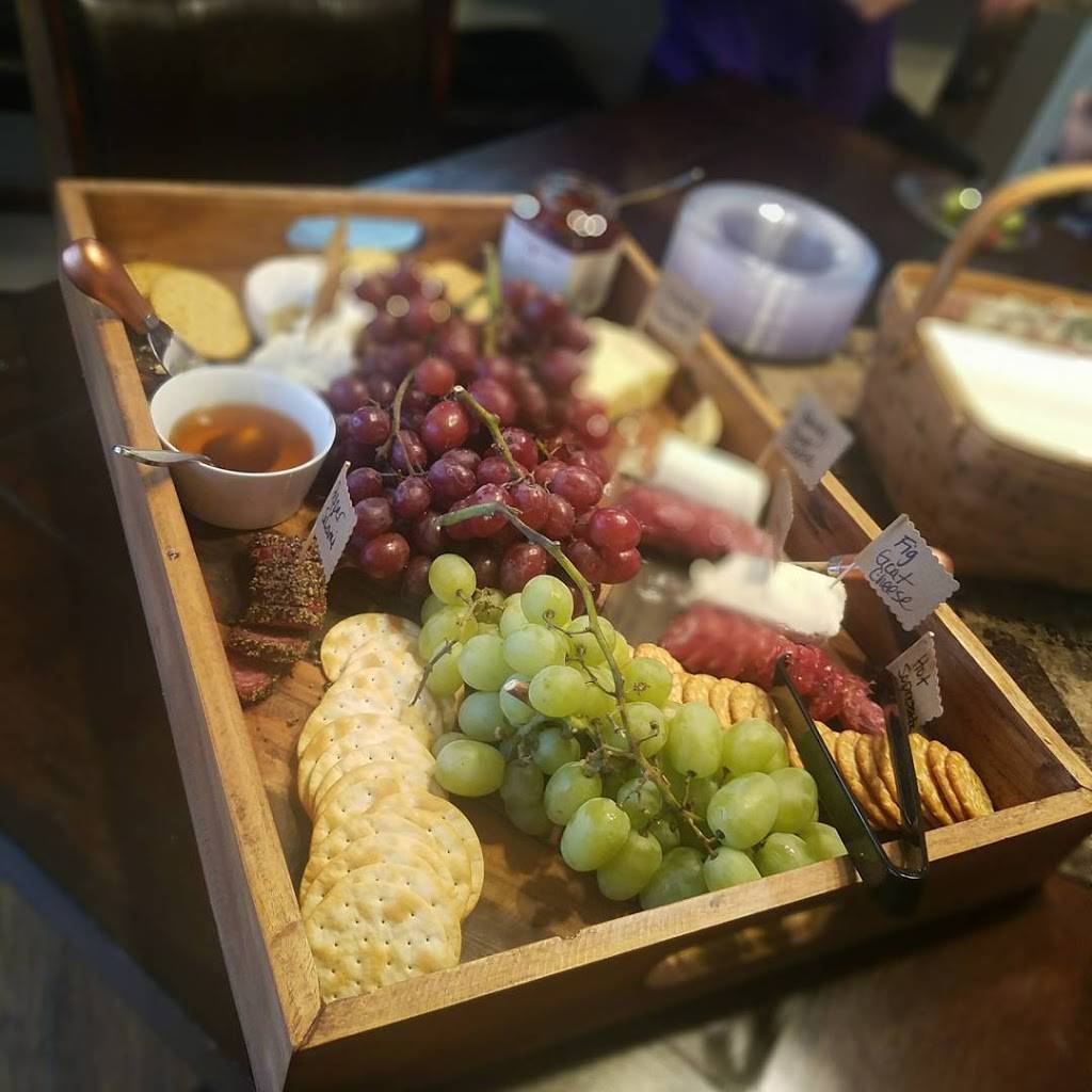 Chef Tia & Co | meal takeaway | 4955 W Washington St ste F, Indianapolis, IN 46241, USA | 3173001411 OR +1 317-300-1411