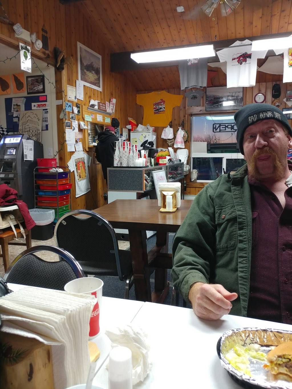 RWs Hamburger House | restaurant | 2200 E Parks Hwy, Wasilla, AK 99654, USA | 9073572300 OR +1 907-357-2300