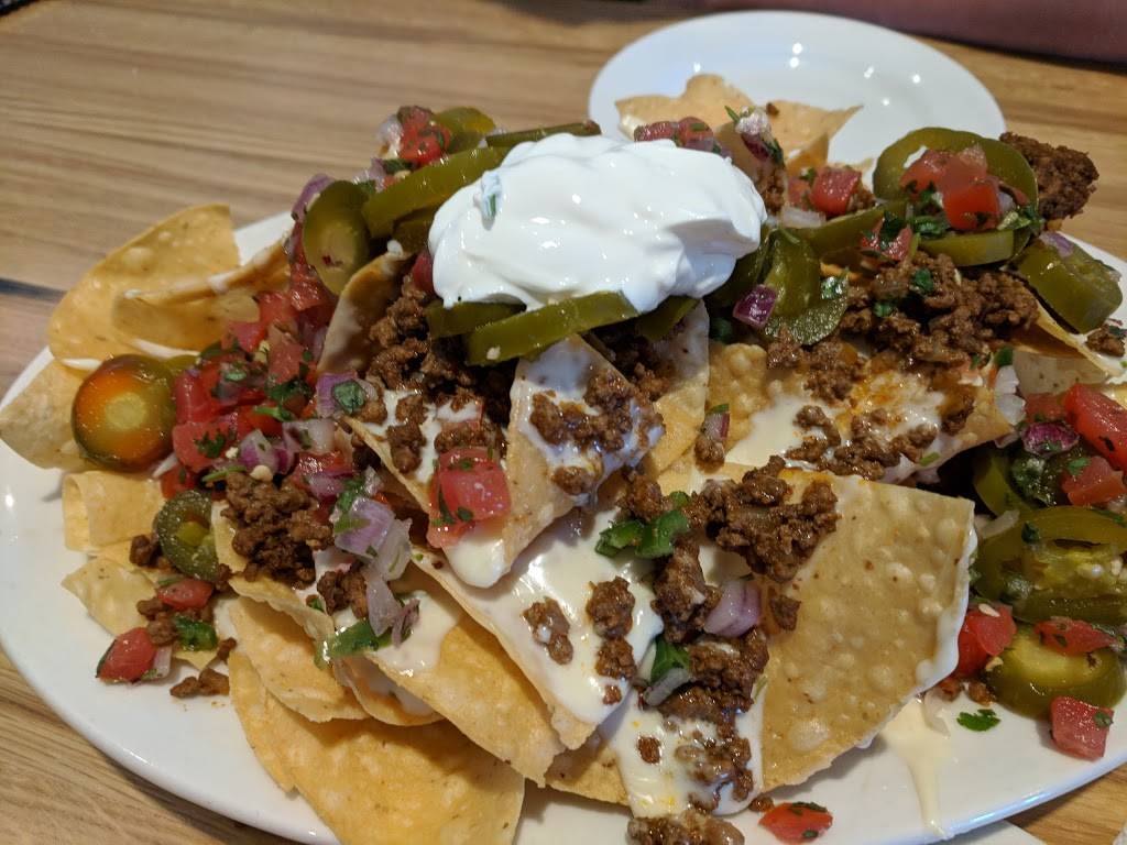 Blue 32 Sports Grill | restaurant | 4845 S Arizona Ave, Chandler, AZ 85248, USA | 4802846496 OR +1 480-284-6496