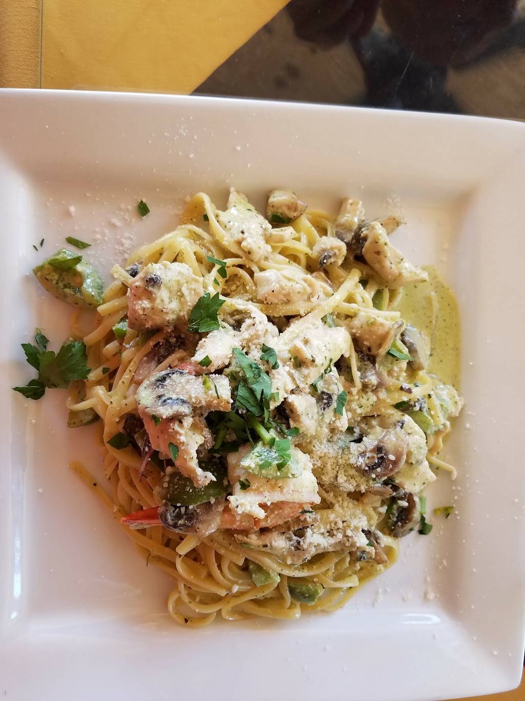 Caffe Italia Alessandras | restaurant | 100 Central Ave, Summerville, SC 29483, USA | 8438732200 OR +1 843-873-2200