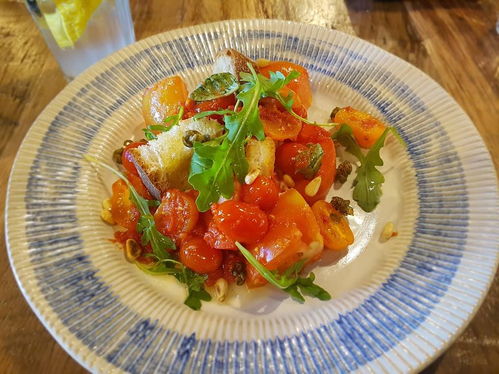 Jamies Italian Square One | restaurant | 100 City Centre Drive, 454 Square One Dr Unit #2, Mississauga, ON L5B 2C9, Canada | 9057669090 OR +1 905-766-9090