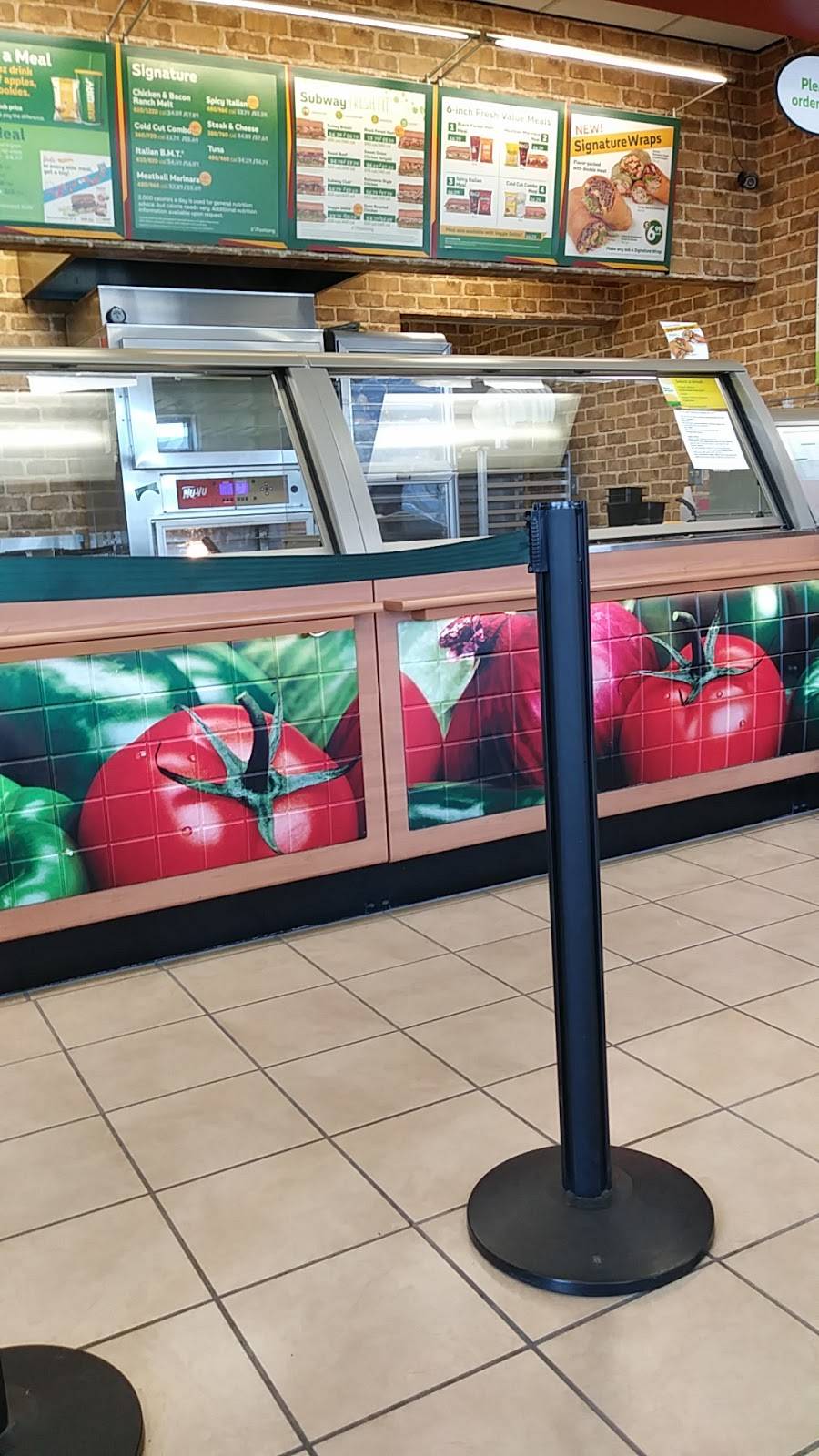 Subway | restaurant | 421 Atlantic St, Dover, DE 19902, USA | 3028573885 OR +1 302-857-3885