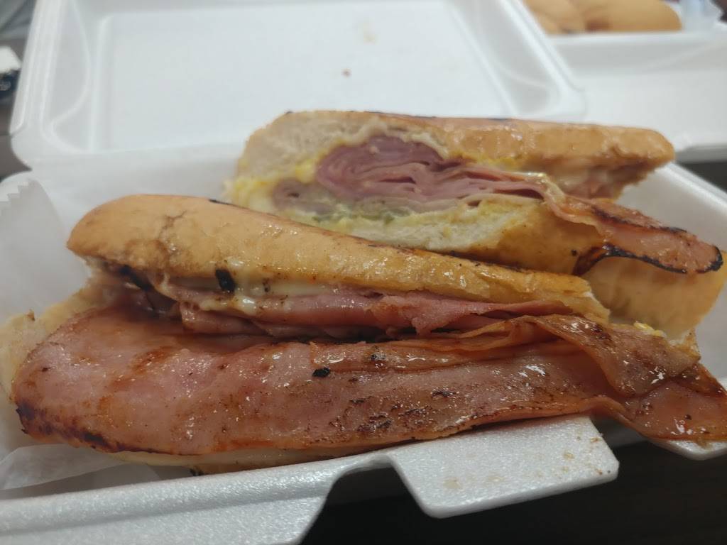 Mirandas Subs & Bakery | restaurant | 12953 NW 7th Ave, North Miami, FL 33168, USA | 7864837970 OR +1 786-483-7970