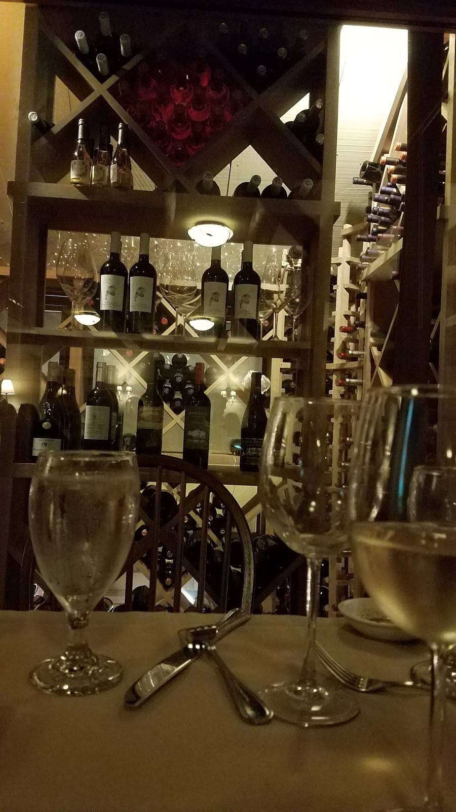 Mombo | restaurant | 66 Marcy St, Portsmouth, NH 03802, USA | 6034332340 OR +1 603-433-2340