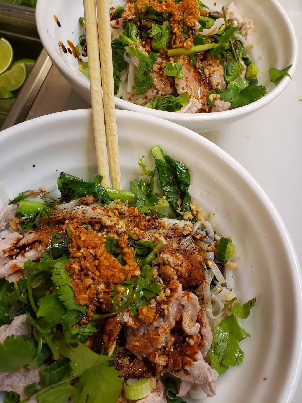 Chai Pochana | restaurant | 809 St Clair Ave W, Toronto, ON M6C 1B9, Canada | 4164102884 OR +1 416-410-2884