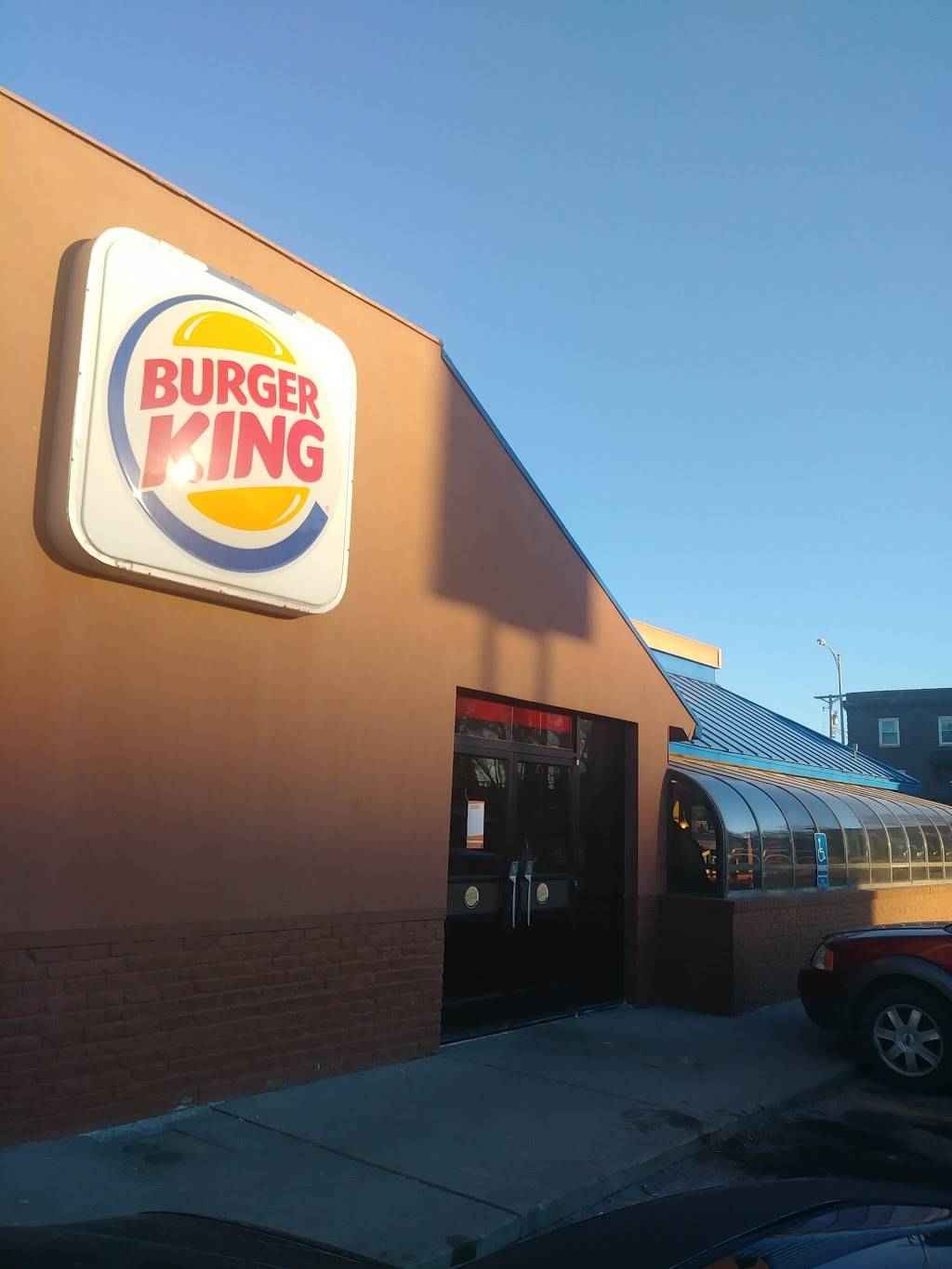 Burger King | restaurant | 2912 Dodge St, Omaha, NE 68131, USA | 4023424115 OR +1 402-342-4115