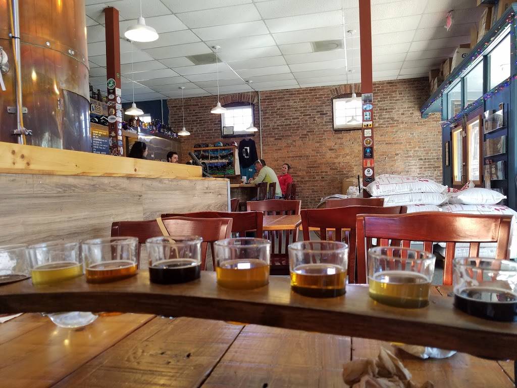 Bog Brewing Company | restaurant | 218 W King St, St. Augustine, FL 32084, USA | 9046793146 OR +1 904-679-3146