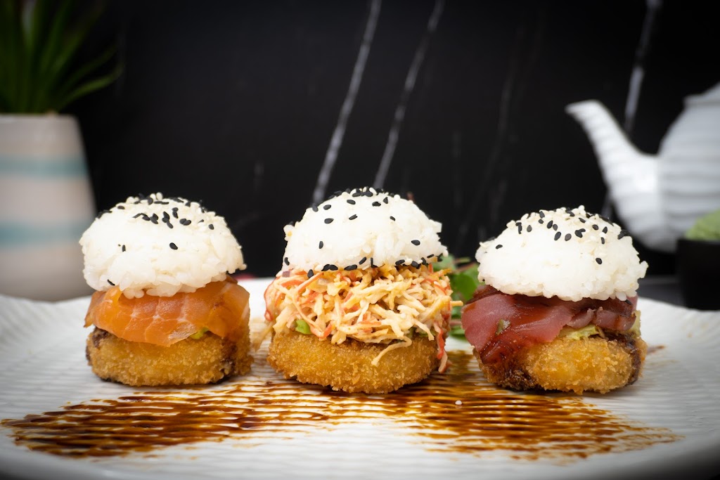 Baku Sushi Bar | restaurant | 3300 W 84th St, Hialeah, FL 33018, USA | 3057216726 OR +1 305-721-6726