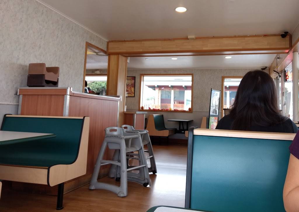 Dairy Queen | restaurant | 441 Avenue A, Seaside, OR 97138, USA | 5037387232 OR +1 503-738-7232