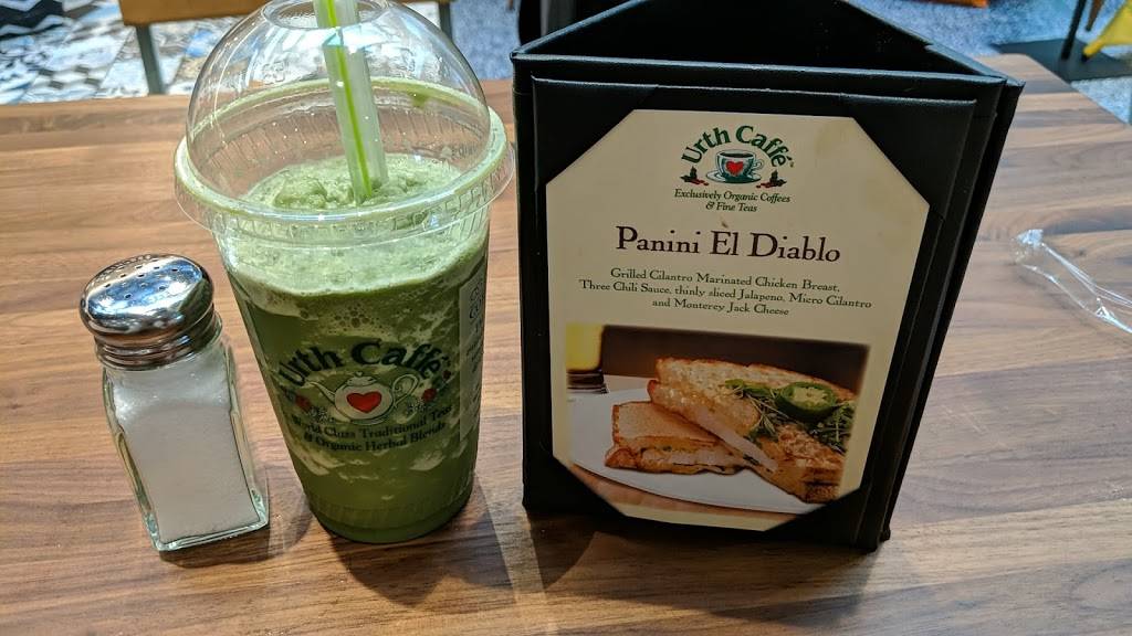 Urth Caffe & Bar LAX | cafe | 100 World Way, Los Angeles, CA 90045, USA | 2132353554 OR +1 213-235-3554