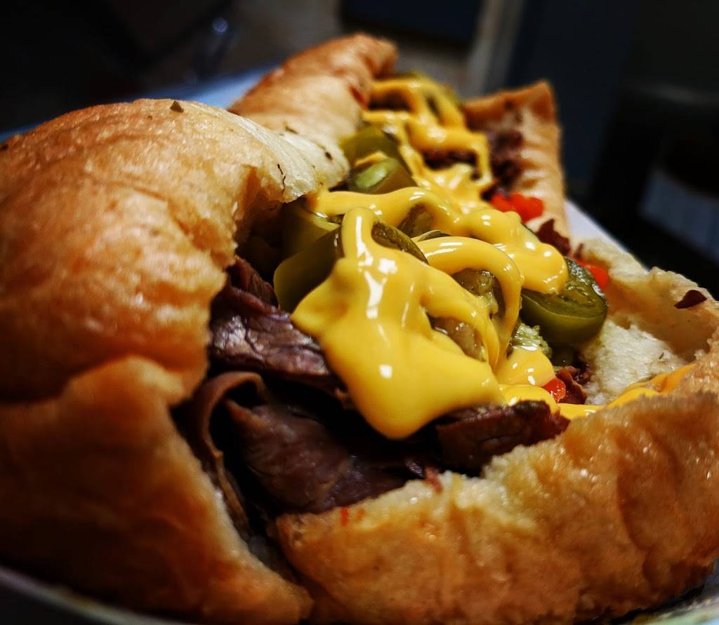 Blazing Burger N Wings | restaurant | 2407 W Lawrence Ave, Chicago, IL 60625, USA | 7738786100 OR +1 773-878-6100