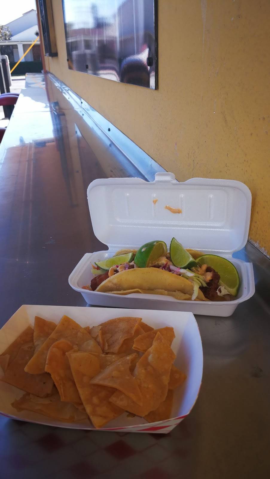 Taqueria La Mexicana | restaurant | 1901 E Carson St, Long Beach, CA 90807, USA | 5629899210 OR +1 562-989-9210