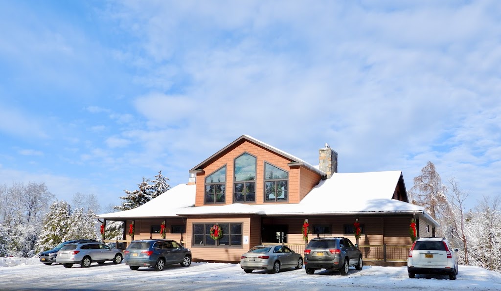 The Lake Harris Lodge | restaurant | 5410 NY-28N, Newcomb, NY 12852, USA | 5185828333 OR +1 518-582-8333
