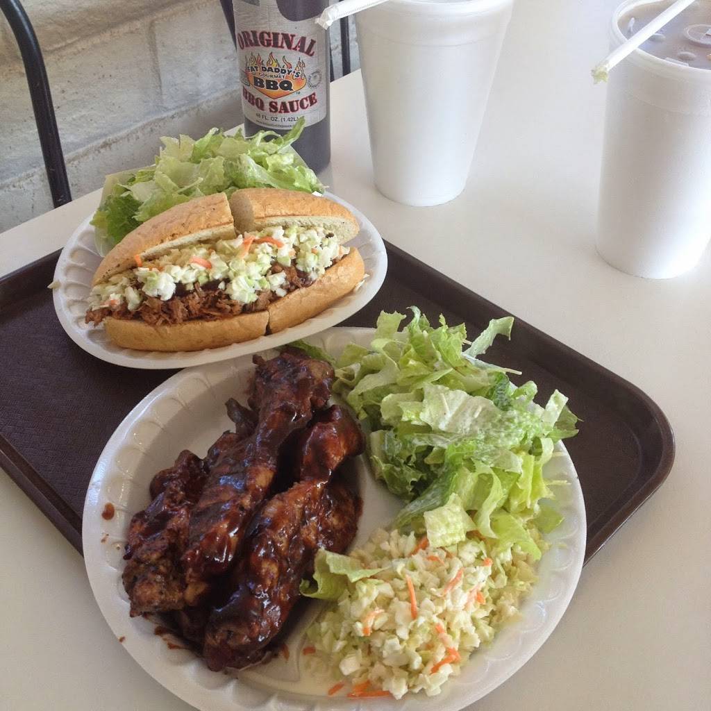 Fat Daddys BBQ | restaurant | 942 Hartnell Ave, Redding, CA 96002, USA | 5302216270 OR +1 530-221-6270