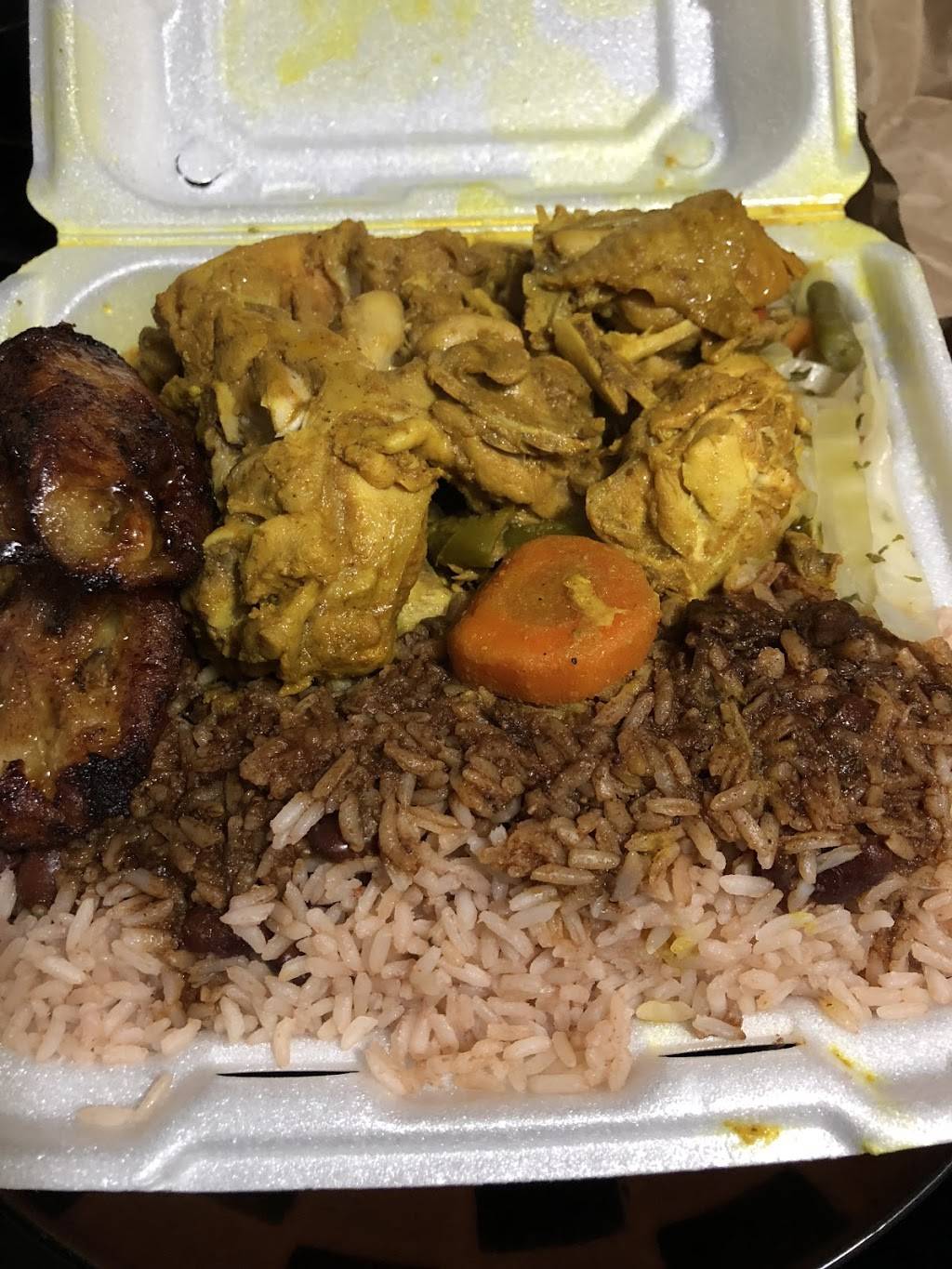 Richie Rich Caribbean Taste Express | restaurant | 260 E 167th St, Bronx, NY 10456, USA | 3478627542 OR +1 347-862-7542
