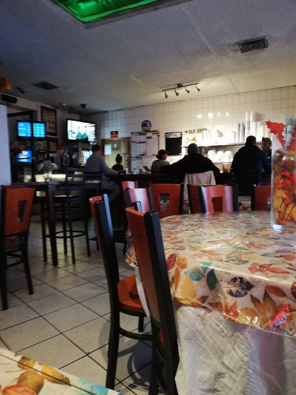 Fiesta Cafe and Bar | cafe | 4640 3rd Ave, Bronx, NY 10458, USA | 7187332211 OR +1 718-733-2211