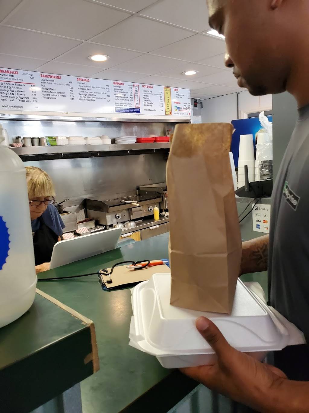 Debs Hot Dogs | restaurant | 1395 4th Ave SW #6002, Bessemer, AL 35022, USA | 2054247600 OR +1 205-424-7600