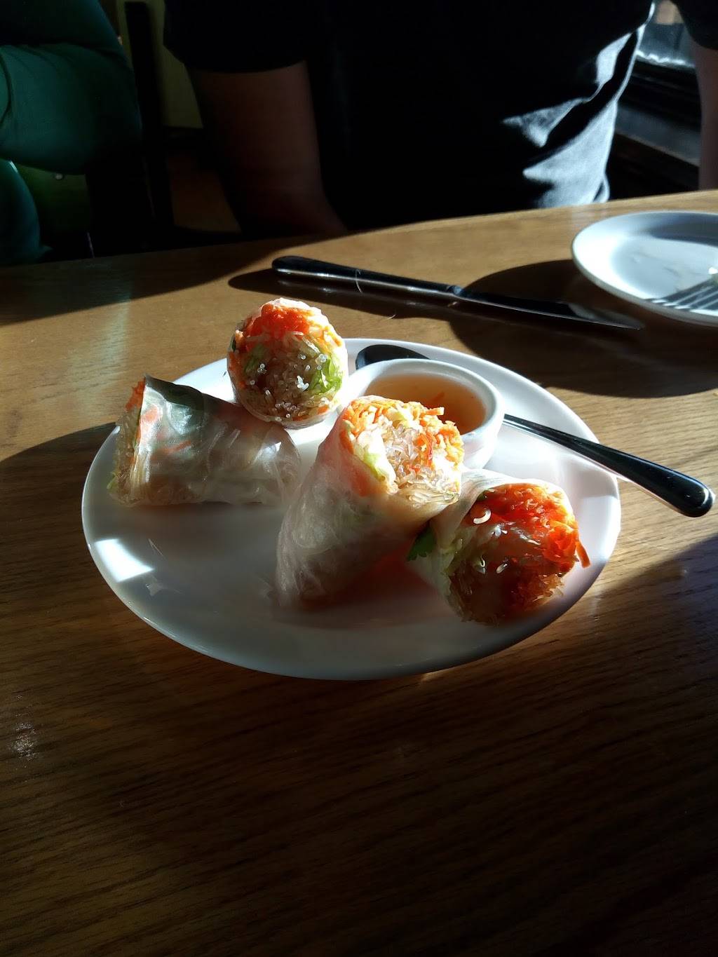 Orchid Thai Bistro | restaurant | 12 May St, Fenelon Falls, ON K0M 1N0, Canada | 7058873333 OR +1 705-887-3333