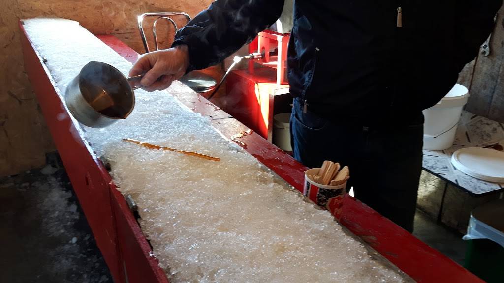 Cabane A Sucre Lefebvre | restaurant | 10070 Rang de la Fresnière, Mirabel, QC J7N 2R9, Canada | 4502583508 OR +1 450-258-3508