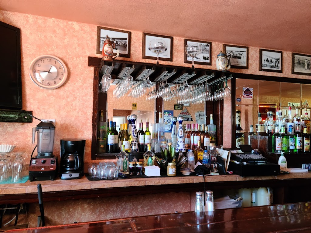 Chuckwagon Grill | restaurant | 13508 US-191, Elfrida, AZ 85610, USA | 5206427580 OR +1 520-642-7580