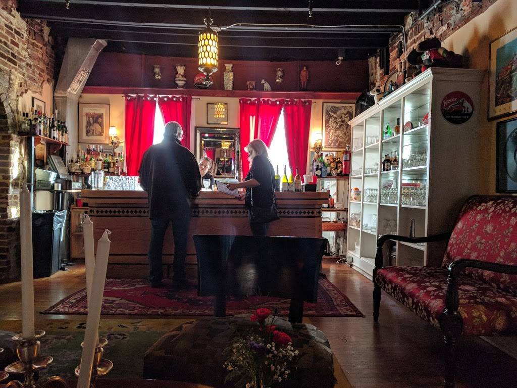 The Victor Café | restaurant | 1303 Dickinson St, Philadelphia, PA 19147, USA | 2154683040 OR +1 215-468-3040