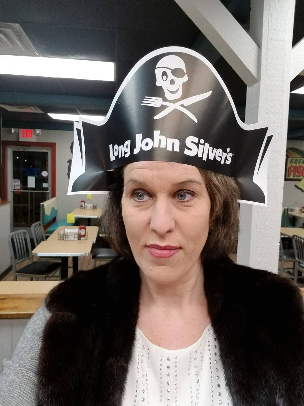 Long John Silvers | restaurant | 218 Lincoln Hwy, Fairview Heights, IL 62208, USA | 6186328074 OR +1 618-632-8074