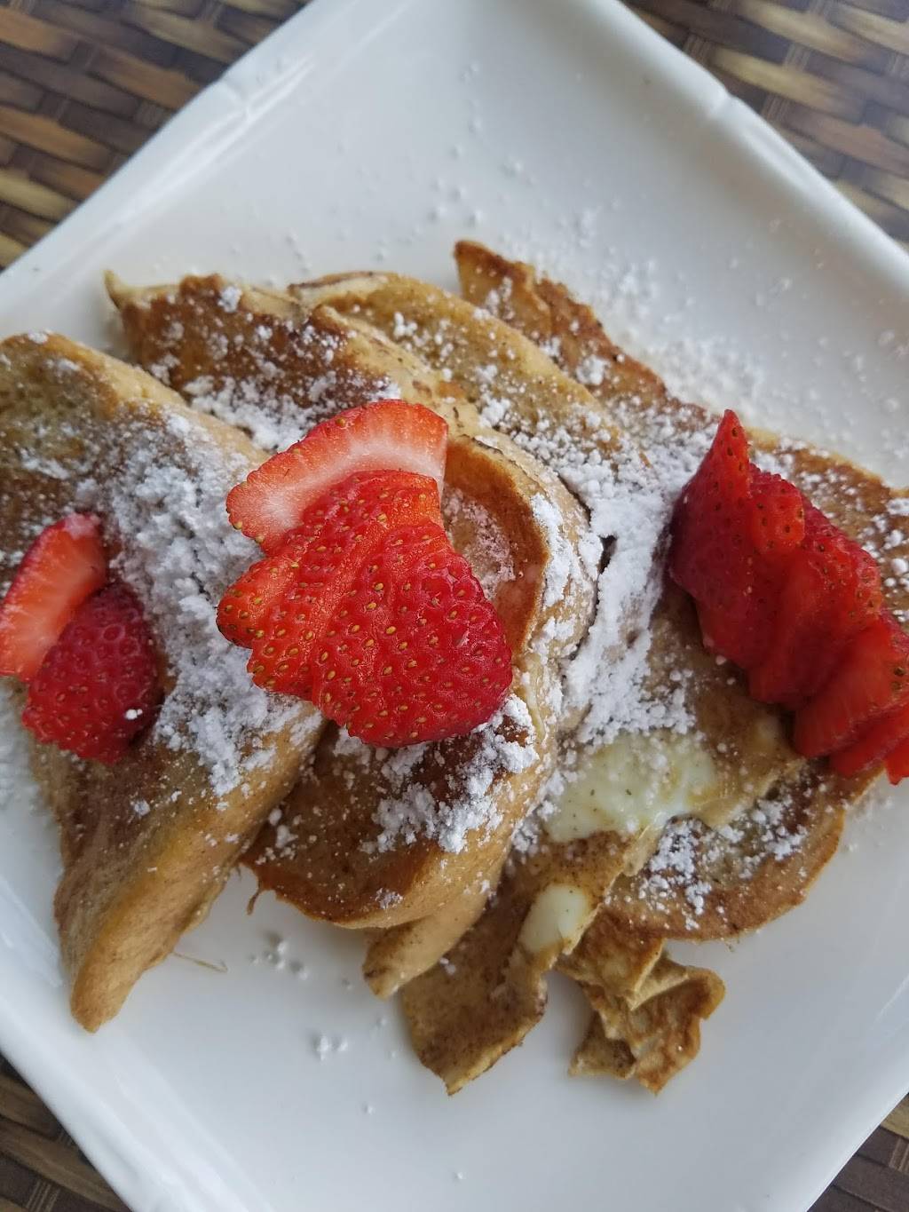 Crabby Lady Restaurant | restaurant | 123 Bayshore Way, Goodland, FL 34140, USA | 2395002722 OR +1 239-500-2722