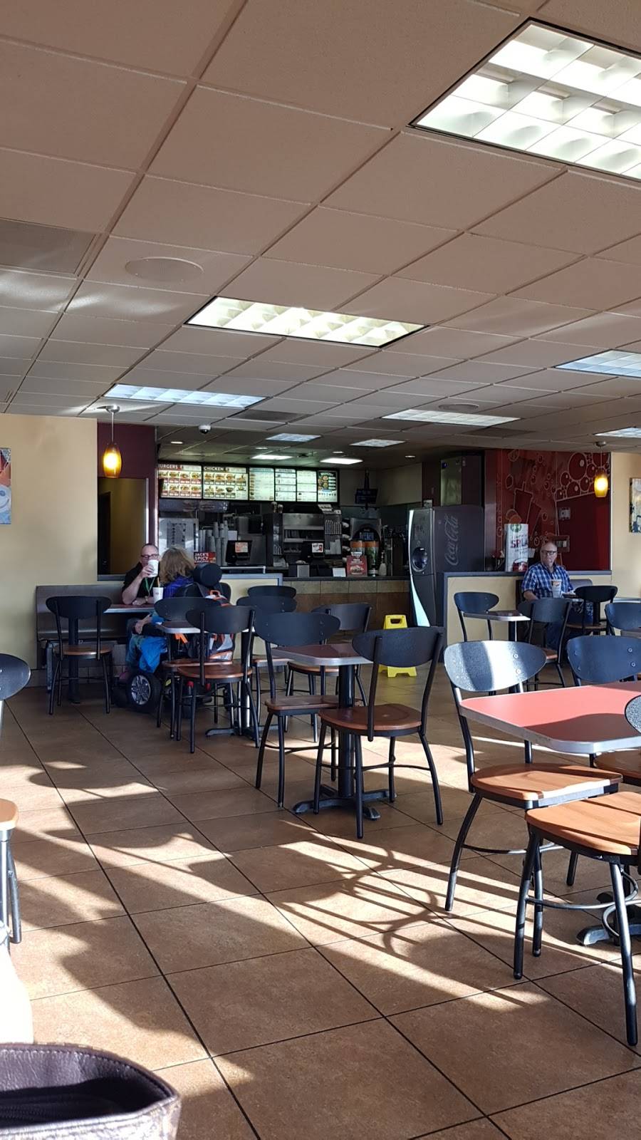 Jack in the Box | restaurant | 605 E Redlands Blvd, Redlands, CA 92373, USA | 9097981468 OR +1 909-798-1468