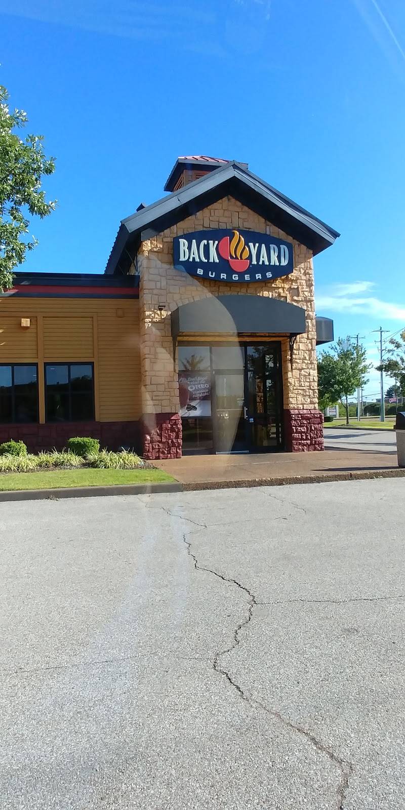 Back Yard Burgers | restaurant | 1685 N Germantown Pkwy, Cordova, TN 38016, USA | 9017371248 OR +1 901-737-1248