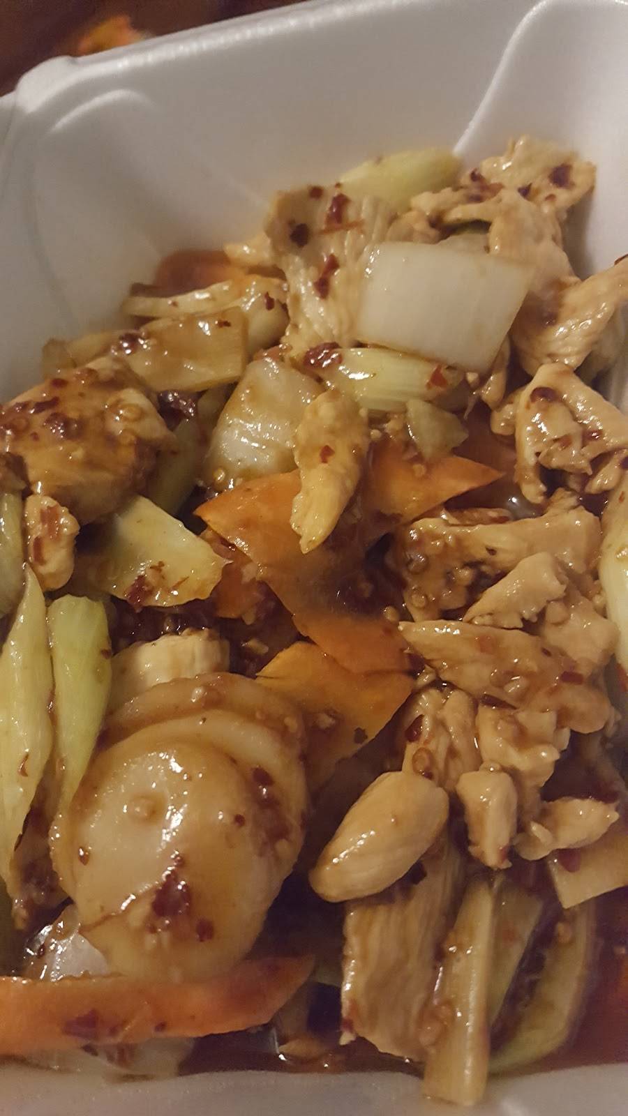 The Wok Chinese Express | restaurant | 703 Eastwood Dr, Mahomet, IL 61853, USA | 2175861588 OR +1 217-586-1588