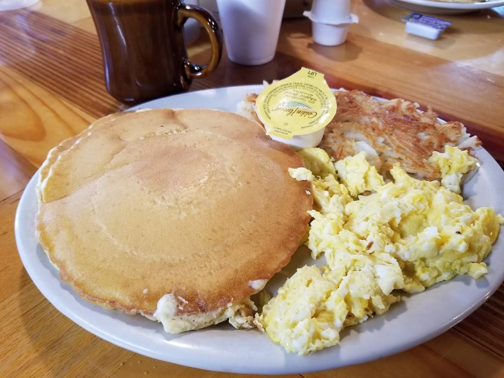 Country Kitchen and Bakery | restaurant | 307 N Key Ave, Lampasas, TX 76550, USA | 5125566152 OR +1 512-556-6152