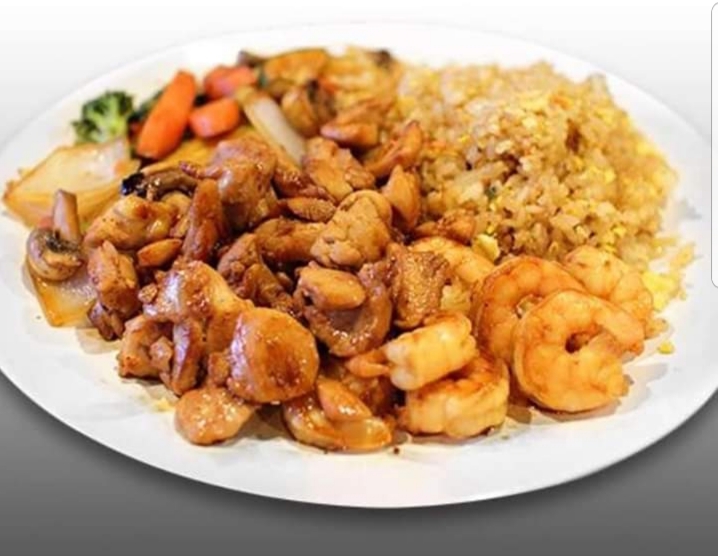 Kosuke Japanese Steakhouse and Sushi | restaurant | 1900 Club Manor Dr Ste 108, Maumelle, AR 72113, USA | 5017348434 OR +1 501-734-8434