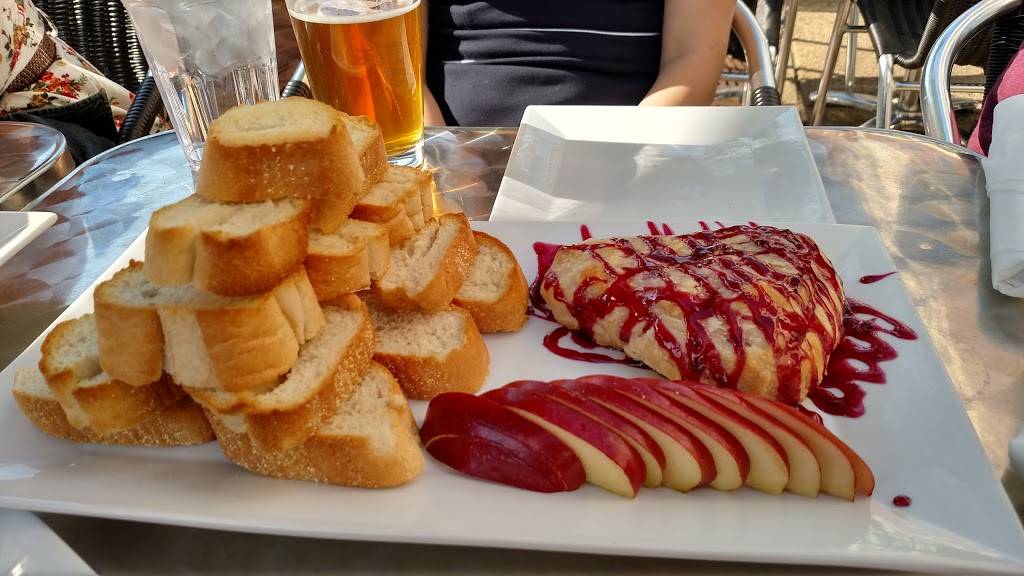 Philadelphia Tavern | restaurant | 9413 Main St, Manassas, VA 20110, USA | 7033931776 OR +1 703-393-1776