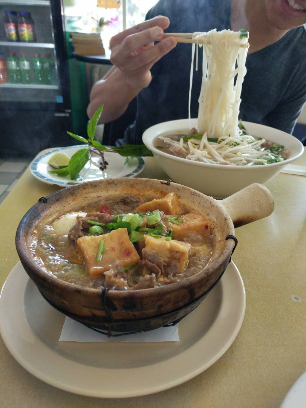 Pho Hour | restaurant | 1114 Bryant St, San Francisco, CA 94103, USA | 4156214242 OR +1 415-621-4242