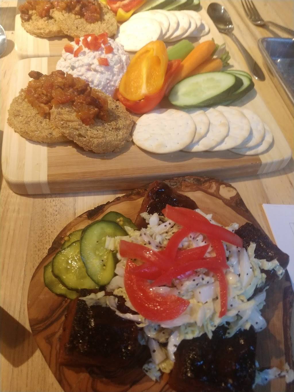 Dels Hideout | restaurant | 5351 Adobe Falls Rd, San Diego, CA 92120, USA | 6192558175 OR +1 619-255-8175