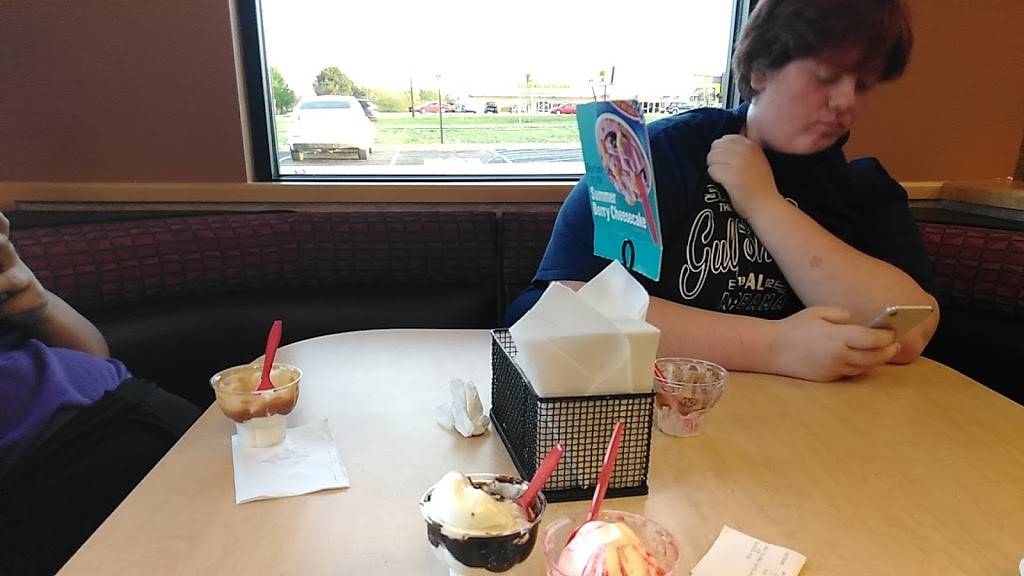 Dairy Queen Grill & Chill | restaurant | 40 Putnam Plaza, Greencastle, IN 46135, USA | 7656308156 OR +1 765-630-8156