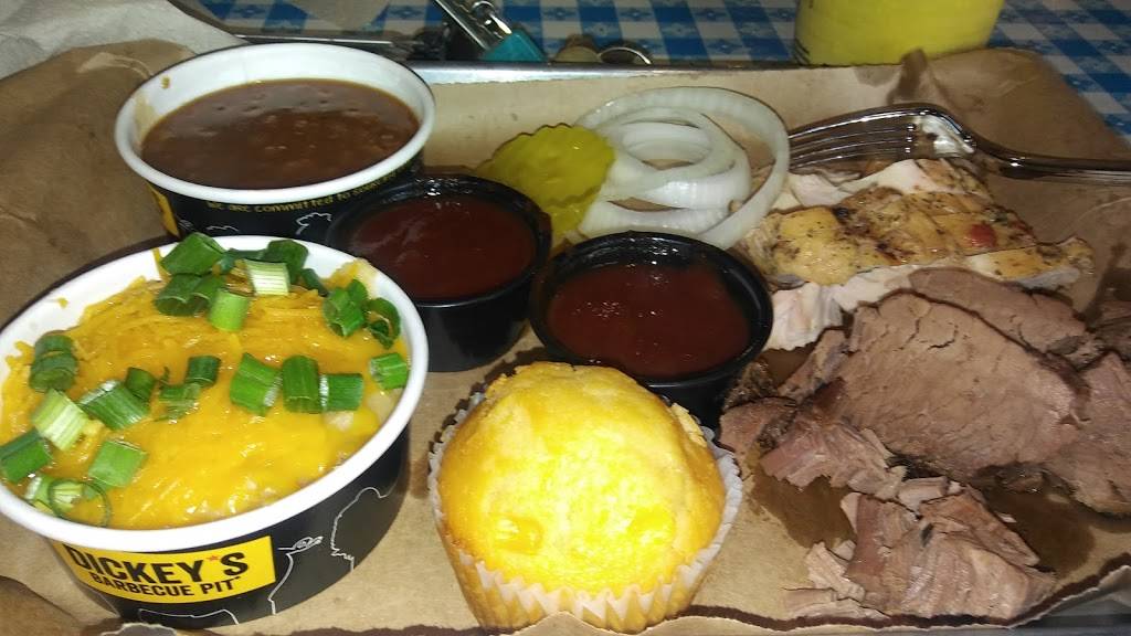 Dickeys Barbecue Pit | restaurant | 1629 S, US-69, Nederland, TX 77627, USA | 4098531726 OR +1 409-853-1726