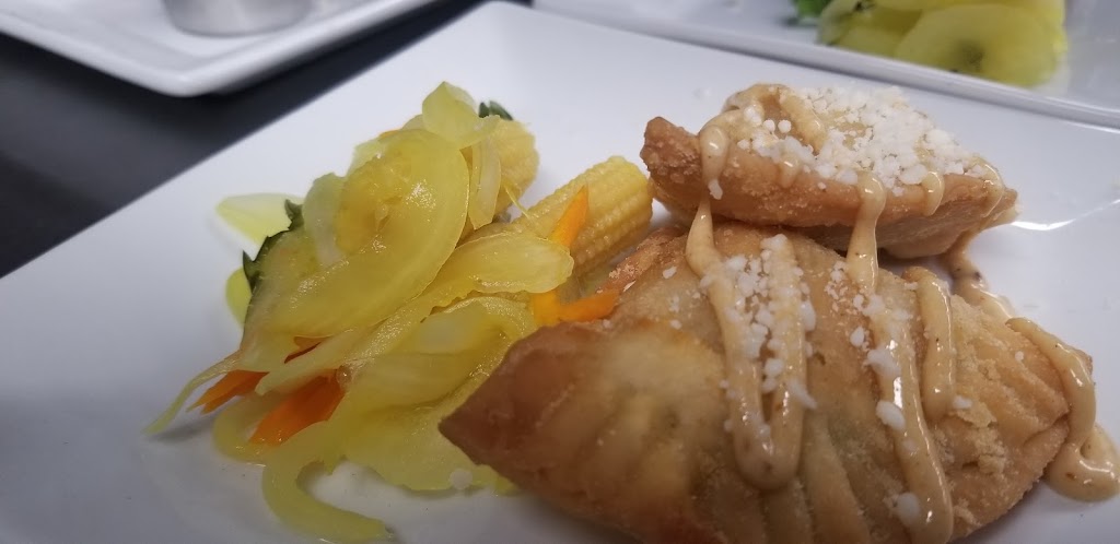 Cedar House Restaurant & Bar | restaurant | 100 Main St, Walpole, MA 02081, USA | 5088612342 OR +1 508-861-2342