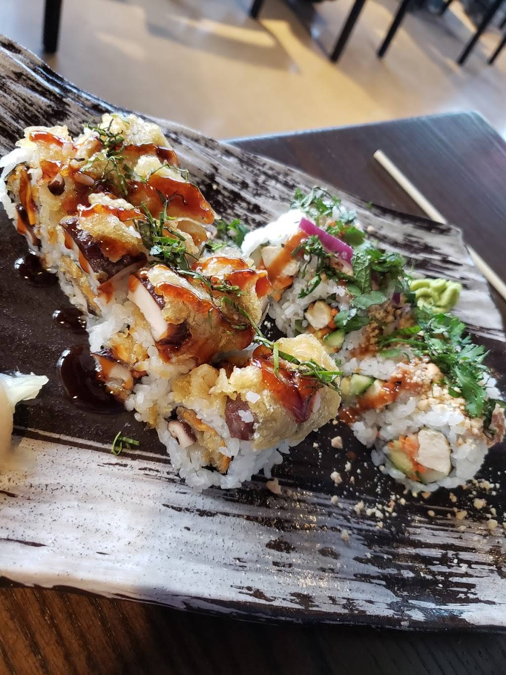 Blue Sushi Sake Grill | restaurant | 2000 Crocker Rd, Westlake, OH 44145, USA | 4403284500 OR +1 440-328-4500