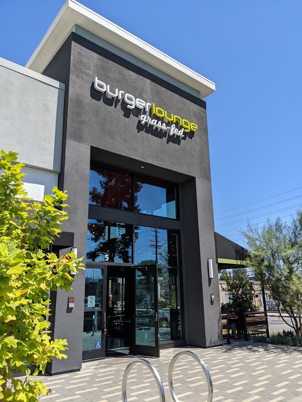 Burger Lounge Northridge | restaurant | 19515 Nordhoff St Suite 5, Northridge, CA 91324, USA | 7472352600 OR +1 747-235-2600