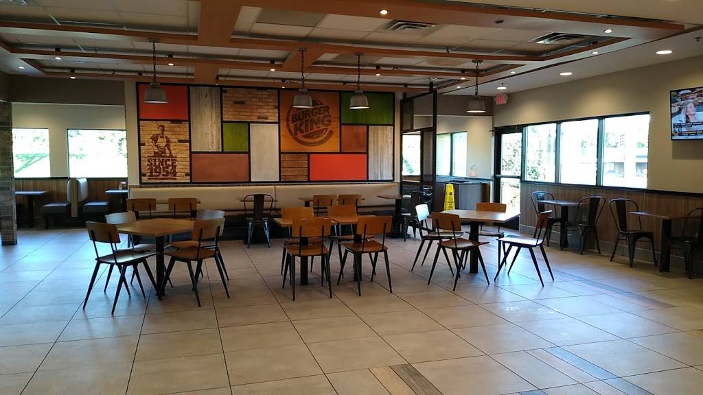 Burger King | restaurant | 10801 Bloomington Ferry Rd, Bloomington, MN 55438, USA | 9529420695 OR +1 952-942-0695