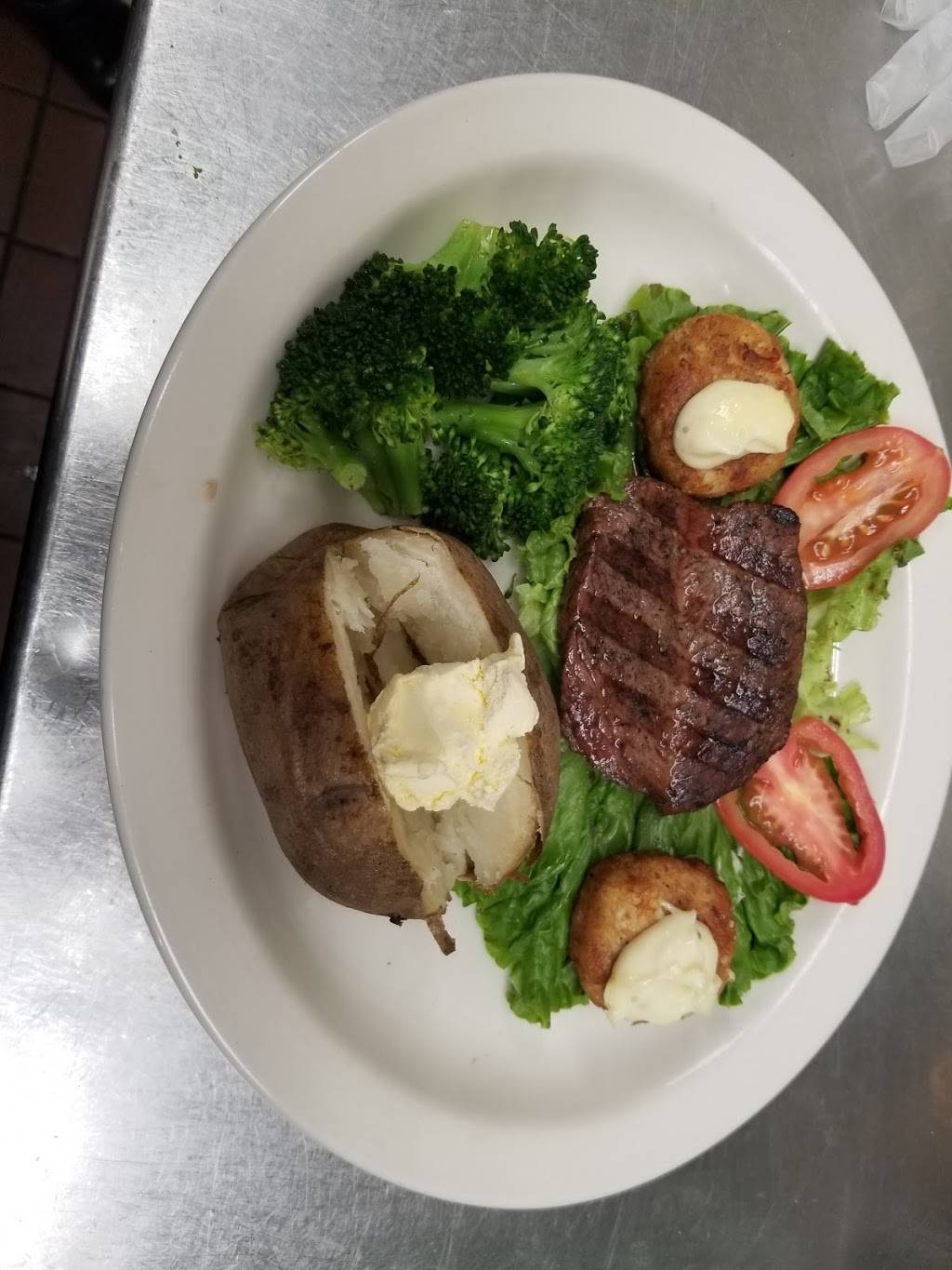 West Pioneer Grill | restaurant | 109 W Pioneer Ave, Puyallup, WA 98371, USA | 2536044507 OR +1 253-604-4507