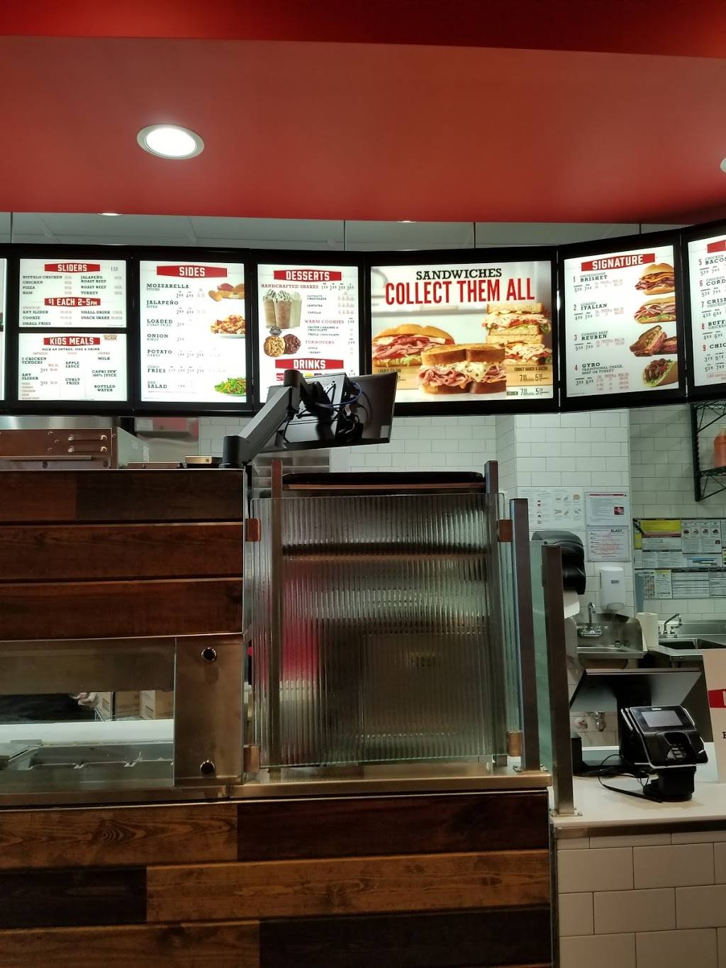 Arbys | restaurant | 1720 E Market St, Smithfield, NC 27577, USA | 9199342602 OR +1 919-934-2602