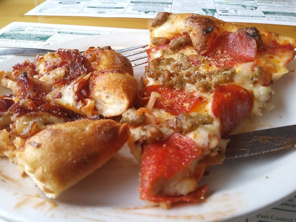 Wood Winds Restaurant | restaurant | 20812 Washington St, Onaway, MI 49765, USA | 9897332212 OR +1 989-733-2212